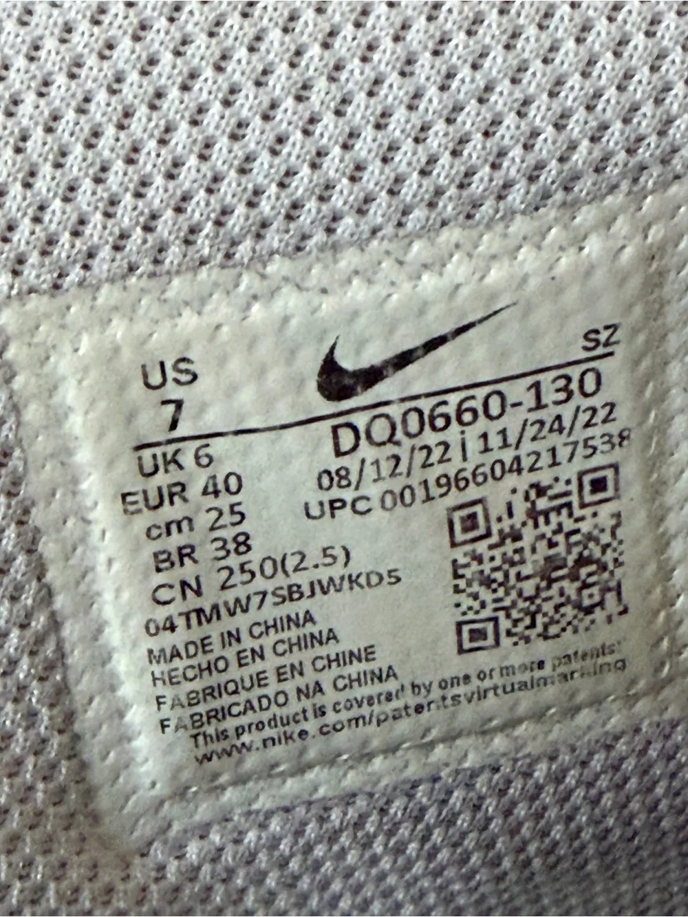 Nike men’s golf White and Metallic Green High-Top Jordan 1’s